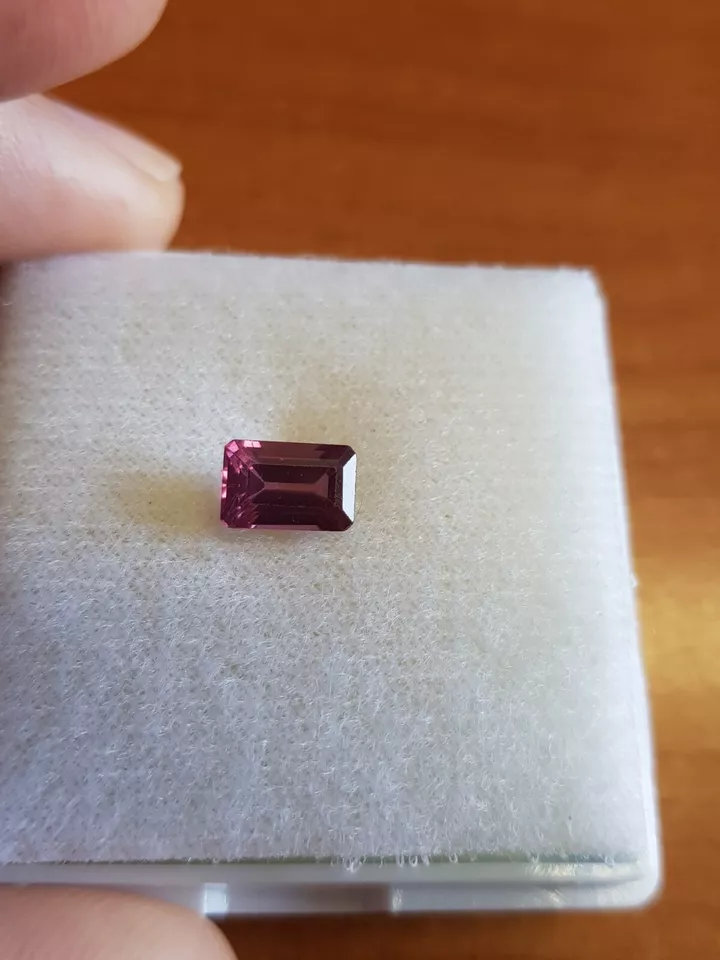 IGI Certified 1.29 carat Rare Natural Purple Pink Faceted Spinel Emerald Cut - Image 7